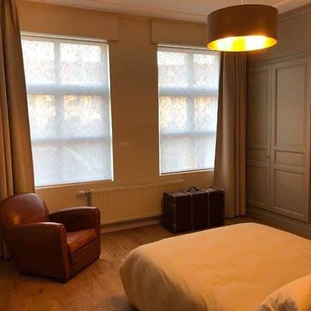 Les Chambres Berguoises Chambre Rez-De-Chaussee Au Coeur De ベルグ エクステリア 写真